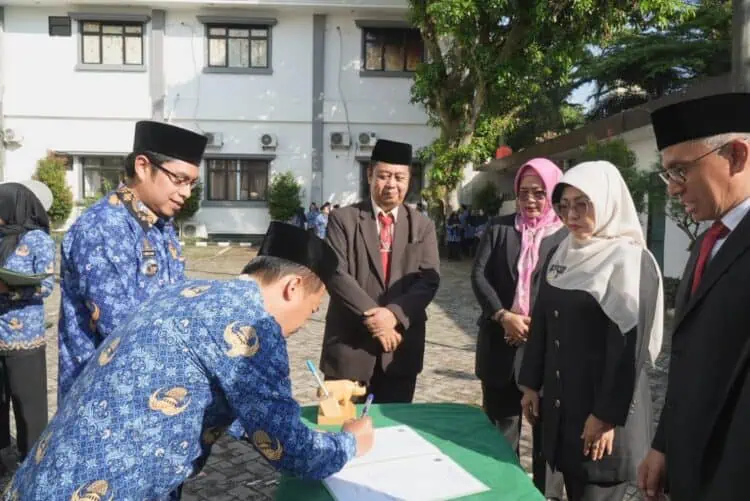 16 Camat dan 2 Kepala Bagian di Lingkungan Setda Pandeglang Gelar Sertijab Serentak