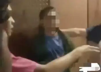 Bos Konter HP Dihajar Massa Usai Tepergok Cabuli Bocah di Pondok Cabe