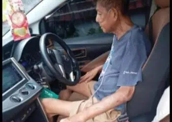 Pengemudi mobil Innova ber Nomor Polisi A 1633 BF, diketahui Kepala DPMPTSP Kabupaten Pandeglang, Ahmad Mursidi. (ISTIMEWA)