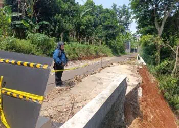 Pemkot Tangsel Didesak Gerak Cepat Tangani Longsor Pamulang