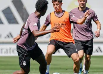 Real Madrid vs Alaves, Agar El Real Tetap Bersaing