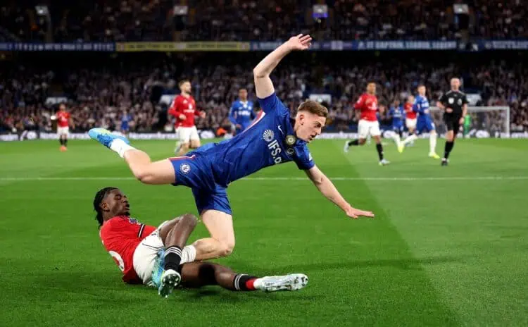 Manchester United Pede Finis di Empat Besar