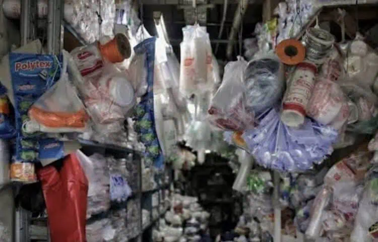 Harga Plastik Melonjak, Industri Kecil Menengah di Tangerang Dilema