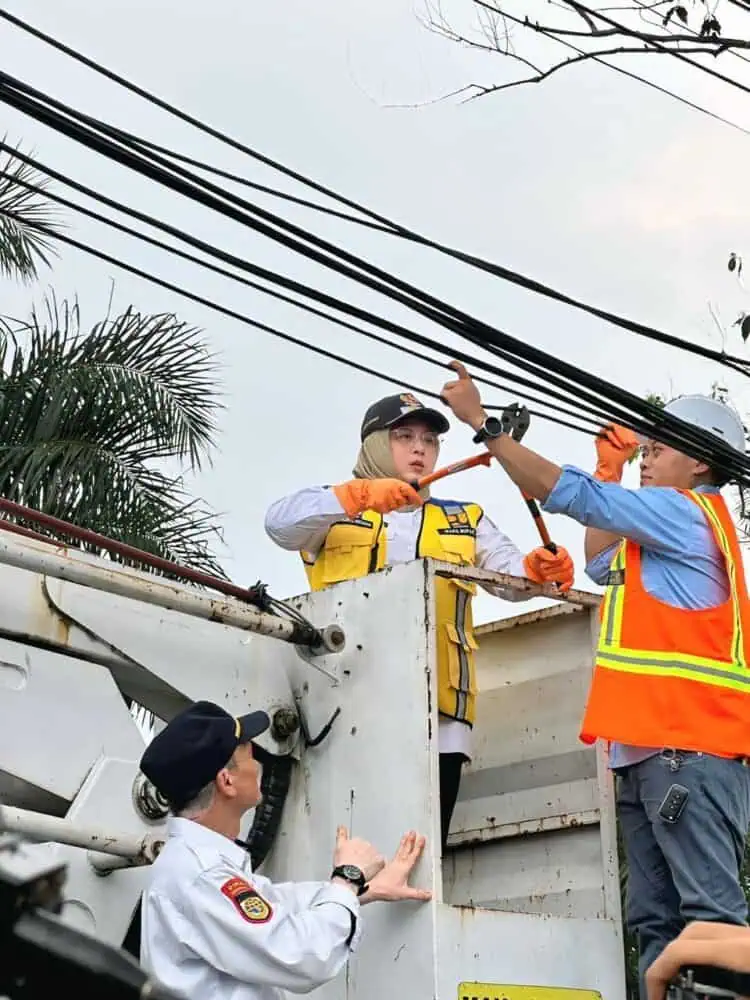 Pemkab Tangerang Mulai Penataan Kabel Semrawut