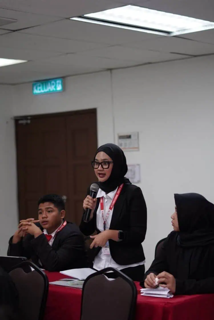 Mahasiswi Asal Kota Tangerang Ukir Prestasi Internasional di IYIS 2026