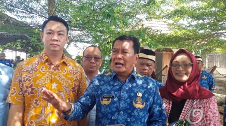 Bupati Tangerang Gagas Perbaikan Jalan Rusak Menuju 7 Pabrik