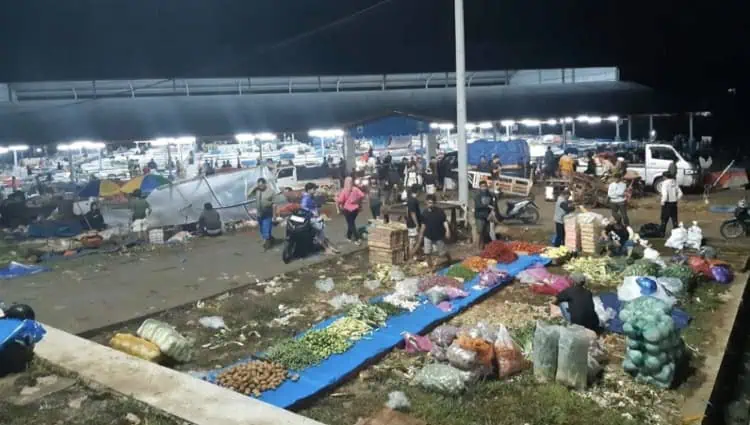 Pedagang Langgar Aturan, Pasar Semi Rangkasbitung Kian Kumuh
