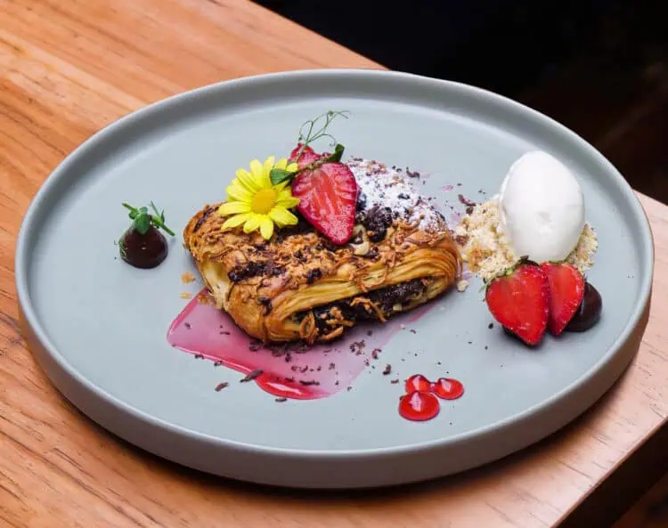 Kreasi Dessert & Coffee Spesial di Hotel Santika Premiere Bintaro
