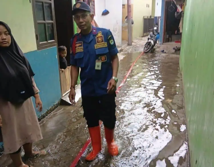 Banjir Rendam Sejumlah Wilayah di Kota Tangerang, Ratusan Warga Cipondoh Mengungsi