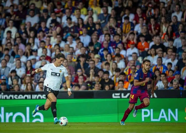 Barcelona Tutup Musim dengan Kekalahan