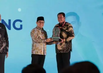 Lindungi 500 Ribu Pekerja Rentan, Bupati Tangerang Raih Penghargaan Nasional BPJS Ketenagakerjaan