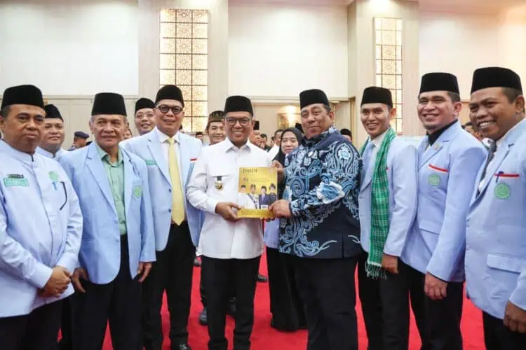 Lantik Pengurus BKPRMI Banten, Andra Soni Tekankan Masjid Sebagai Laboratorium Nasionalisme