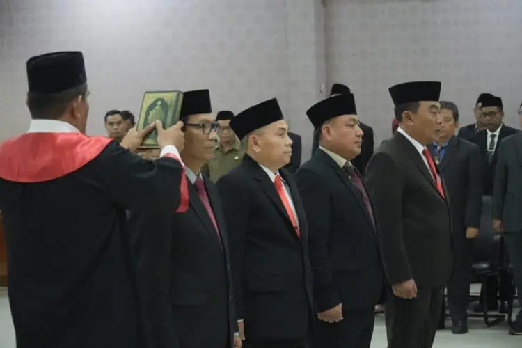 Bupati Pandeglang Kembali Rotasi 5 Pejabat Eselon II, Ini Jabatan Mursidi