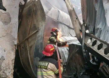Berjibaku 9 Jam, BPBD Kabupaten Tangerang Berhasil Padamkan Kebakaran Pabrik Sosis