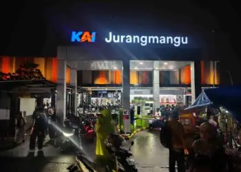 Gangguan LAA Lumpuhkan Perjalanan KRL hingga 3 Jam, Layanan Berangsur Normal