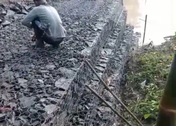 DPUPR Provinsi Pasang Bronjong Di Aliran Sungai Ciseukeut Pandeglang