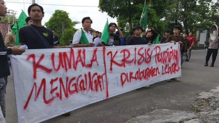 Gelar Aksi, Aktivis Mahasiswa Soroti Kondisi Dunia Pendidikan di Lebak
