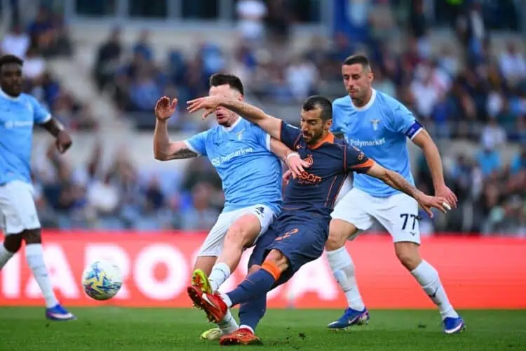 Lazio vs Inter Milan, Buru Gelar Ganda