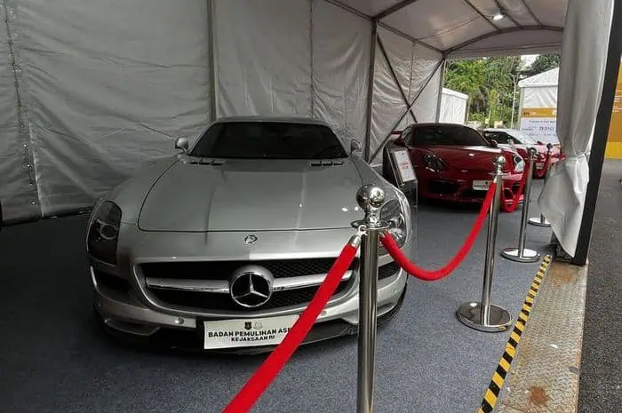 Mobil Mewah Sitaan Milik Suami Sandra Dewi, Resmi Di Lelang