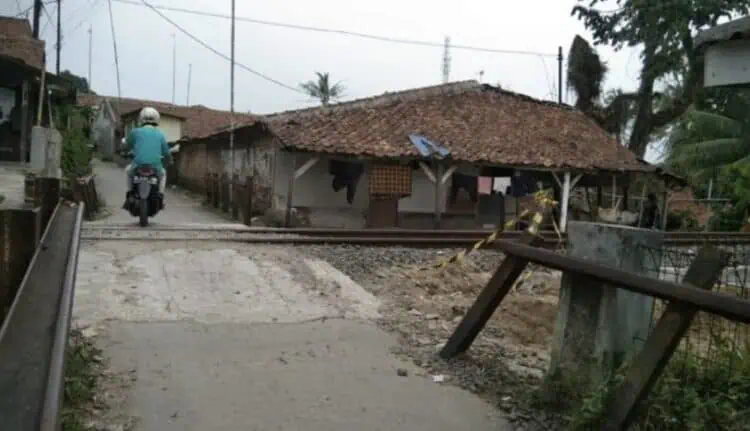 KAI Ambil Alih 7 Perlintasan Tanpa Palang di Lebak