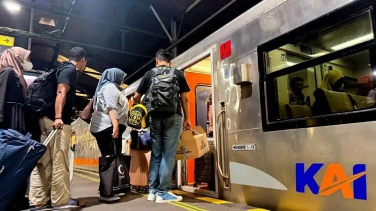 155 Juta Orang Naik Kereta Subsidi, Didominasi Layanan Komuter