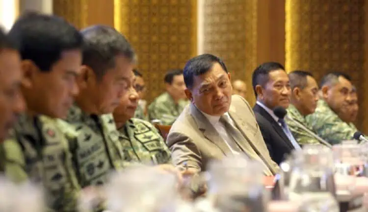 Menteri Pertahanan Tegaskan Tak Ada Izin Lintas Udara