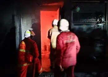 Ruang Genset McDonald’s Cipondoh Terbakar, Tiga Unit Damkar Dikerahkan