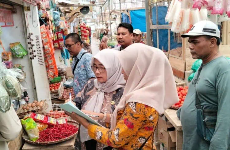 Pantau Pasar Tradisional, Harga Sembako Di Kabupaten Serang Dipastikan Stabil