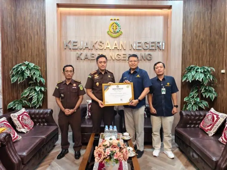 Kelola Barang Rampasan Terbaik, Kejari Kabupaten Tangerang Sabet Penghargaan dari KPKNL
