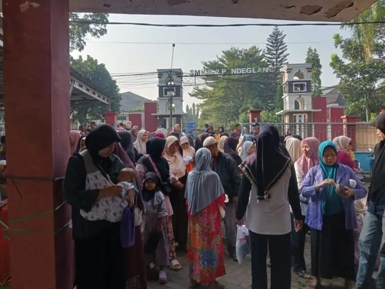 1.045 Warga Kabayan Pandeglang Terima Bansos