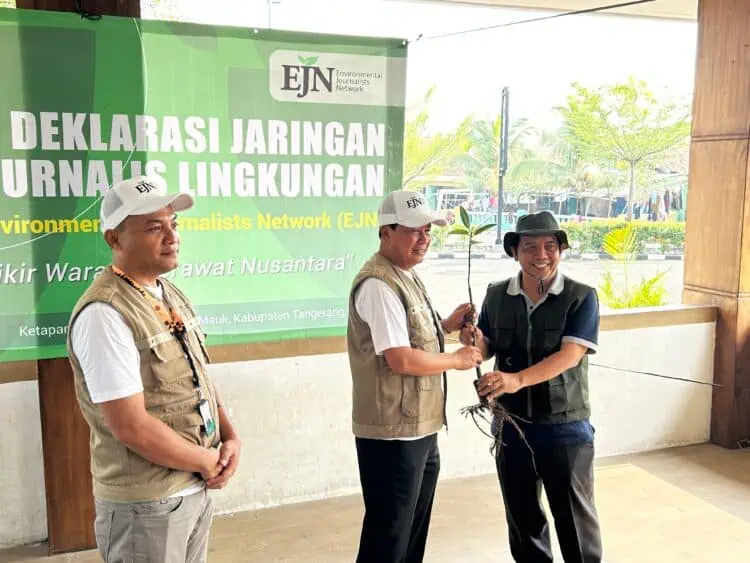 Jurnalis Tangerang Deklarasikan Environmental Journalist Network, Tanam 10 Ribu Mangrove di Mauk