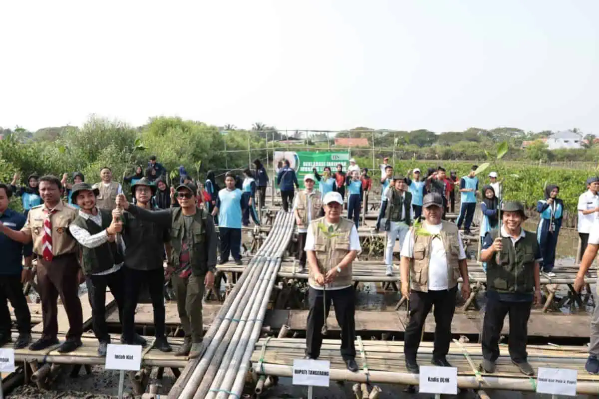 Jurnalis Tangerang Deklarasikan Environmental Journalist Network, Tanam 10 Ribu Mangrove di Mauk