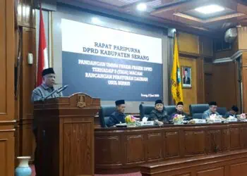 Rapat Paripurna DPRD Kabupaten Serang, tentang pemandangan umum fraksi-fraksi atas usulan Raperda Bupati Serang. (ISTIMEWA)