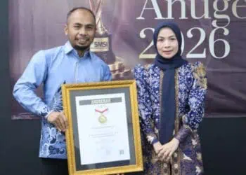 Bupati Serang Terima Anugerah SMSI Kategori Sahabat Pers Indonesia 2026