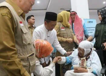 Kepulangan jamaah haji asal Kabupaten Serang, disambut Wakil Bupati (Wabup) Najib Hamas, Senin (22/6/2026). (ISTIMEWA)