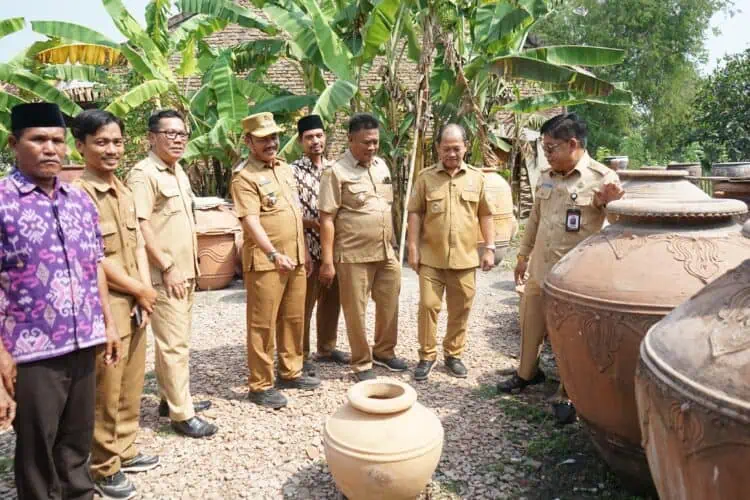 Wabup Najib Imbau Warga Kosambi Pertahankan Kawasan Sentra Gerabah
