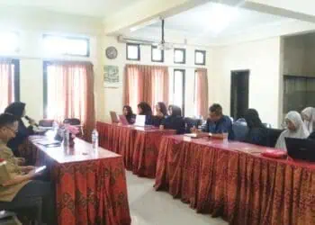 MENGIKUTI WORKSHOP : Sejumlah dosen STIKes Salsabila, Serang, mengikuti workshop atau pelatihan. (ISTIMEWA)