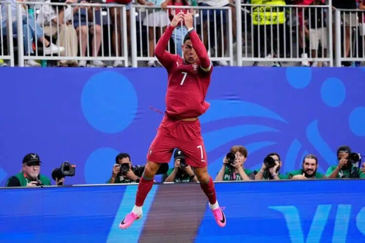 Rekor Cristiano Ronaldo Usai Portugal Kalahkan Uzbekistan