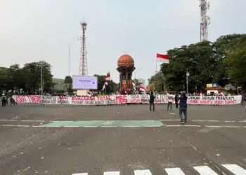 Demo Tuntut Usut Dugaan Korupsi BGN dan Evaluasi Total MBG di Kota Tangerang