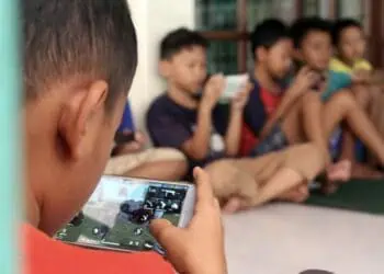 Libur Sekolah, Orang Tua Diingatkan Bahaya Jerat Medsos