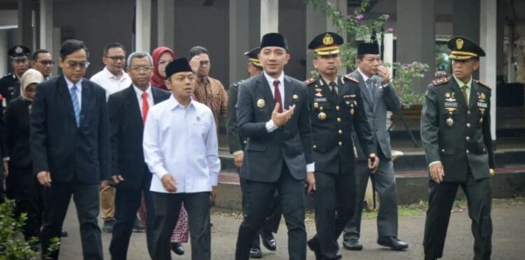 Pimpin Upacara Hari Lahir Pancasila di Lebak, Wamendikdasmen Soroti Jejak Multatuli