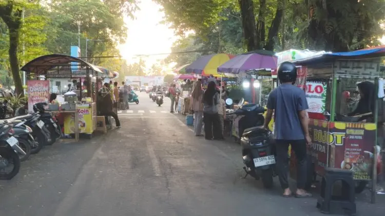 Nasib 155 PKL Lebak yang Direlokasi ke "Zona Merah" Menunggu Kepastian