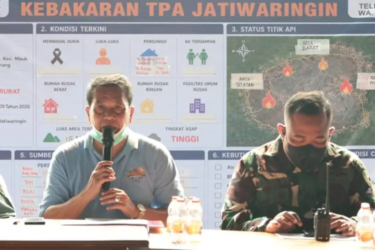 Bupati Tangerang Umumkan Kebakaran TPA Jatiwaringin Berhasil Dipadamkan