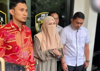 Wardatina Mawa Tak Kuasa Menahan Haru Saat Gugatan Cerainya Dikabulkan Majelis Hakim
