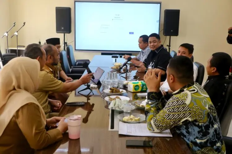 DPRD Tangerang dan Diskominfo Kabupaten Serang Berbagi Pengalaman KIP