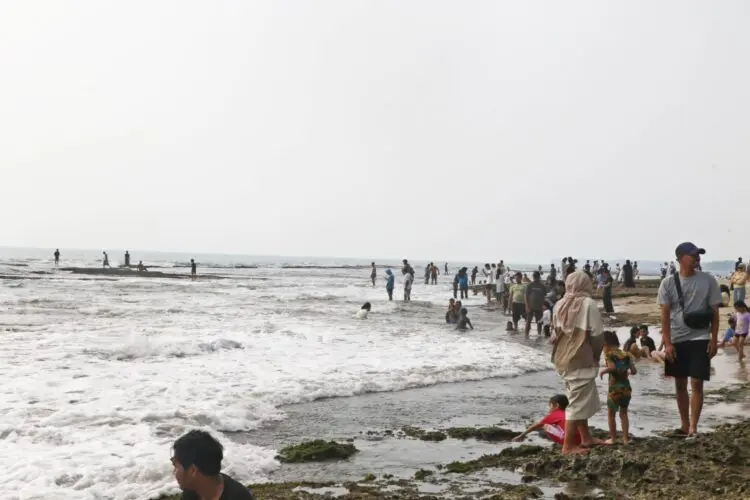 Kunjungan Ke Anyer - Cinangka Tembus Sebanyak 273.158 Wisatawan
