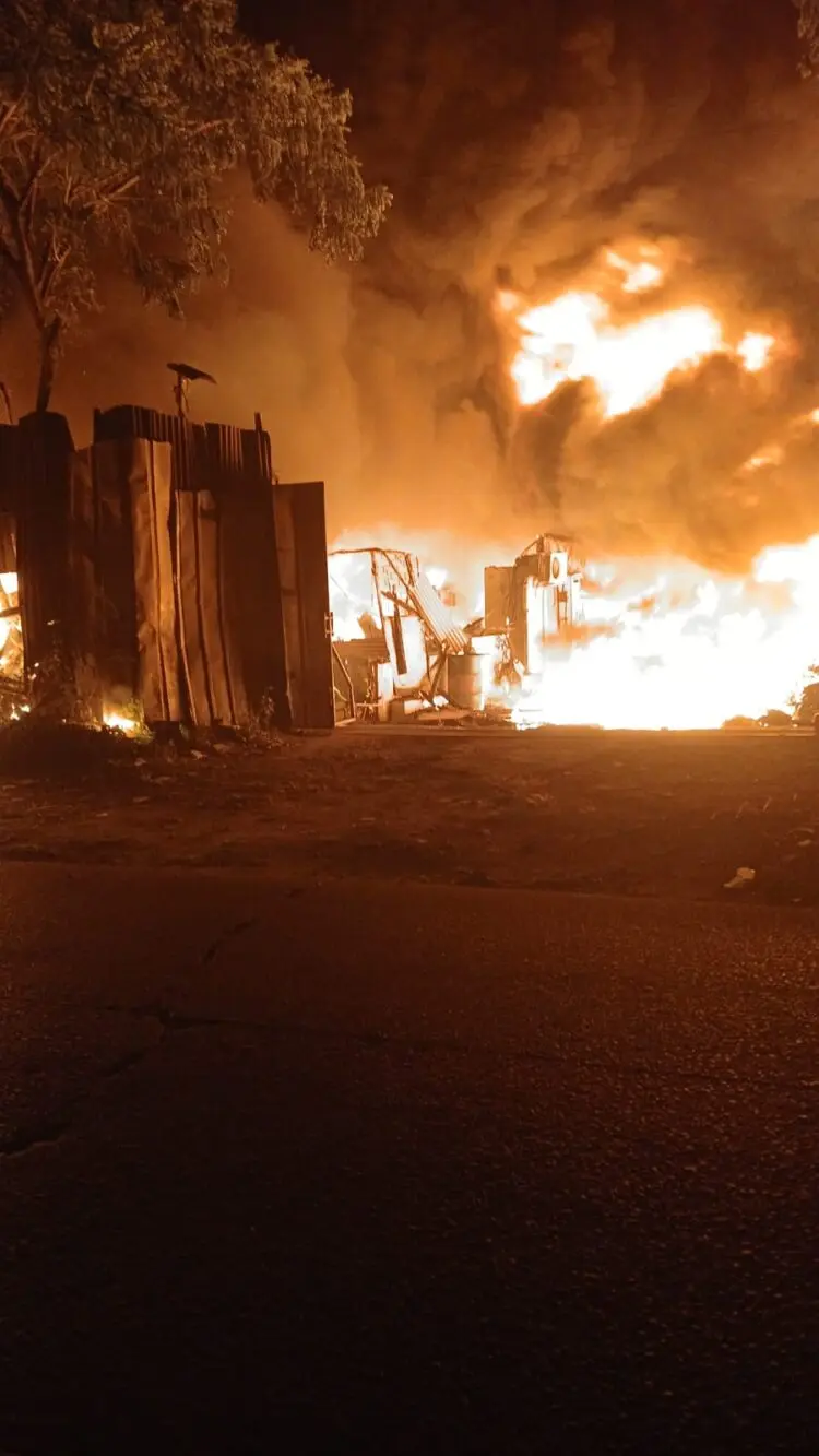 Pabrik Plastik di Pakuhaji Terbakar, Kerugian Capai Rp10 Miliar