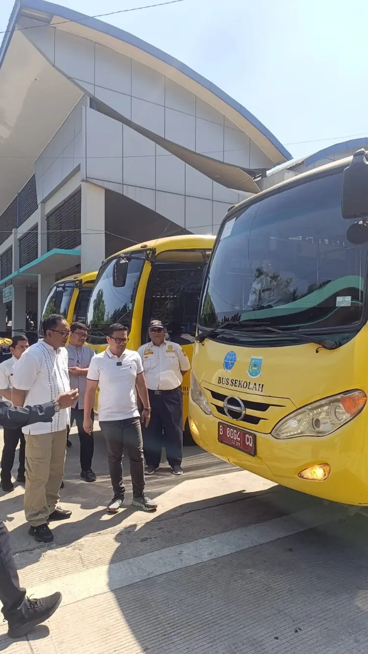 Pilar Tinjau Kesiapan Bus Sekolah Gratis Tangsel, Penambahan Armada Masih Ditunggu
