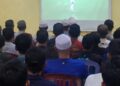 NOBAR BOLA PIALA DUNIA -- Masyarakat dan Pemerintahan Kecamatan Binuang, Kabupaten Serang, menonton pertandingan bola Piala Dunia (FIFA) 2026, sekaligus sebagai ajang pererat silaturahmi, Rabu (15/7/2026) dini hari. (ISTIMEWA)
