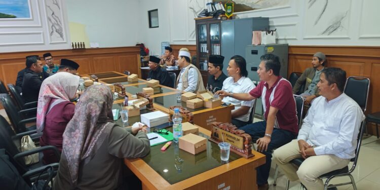 AUDIENSI - RPM Banten beraudiensi dengan DPRD Kabupaten Pandeglang, terkait rencana deklarasi anti LGBT, beberapa waktu lalu. (ISTIMEWA)
